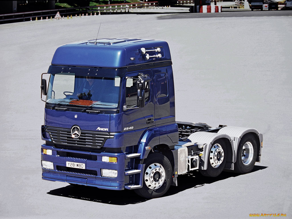 , mercedes, trucks